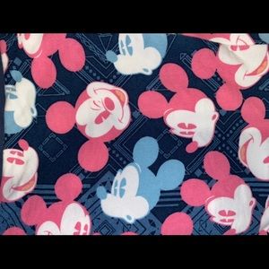 Lularoe Disney leggings
